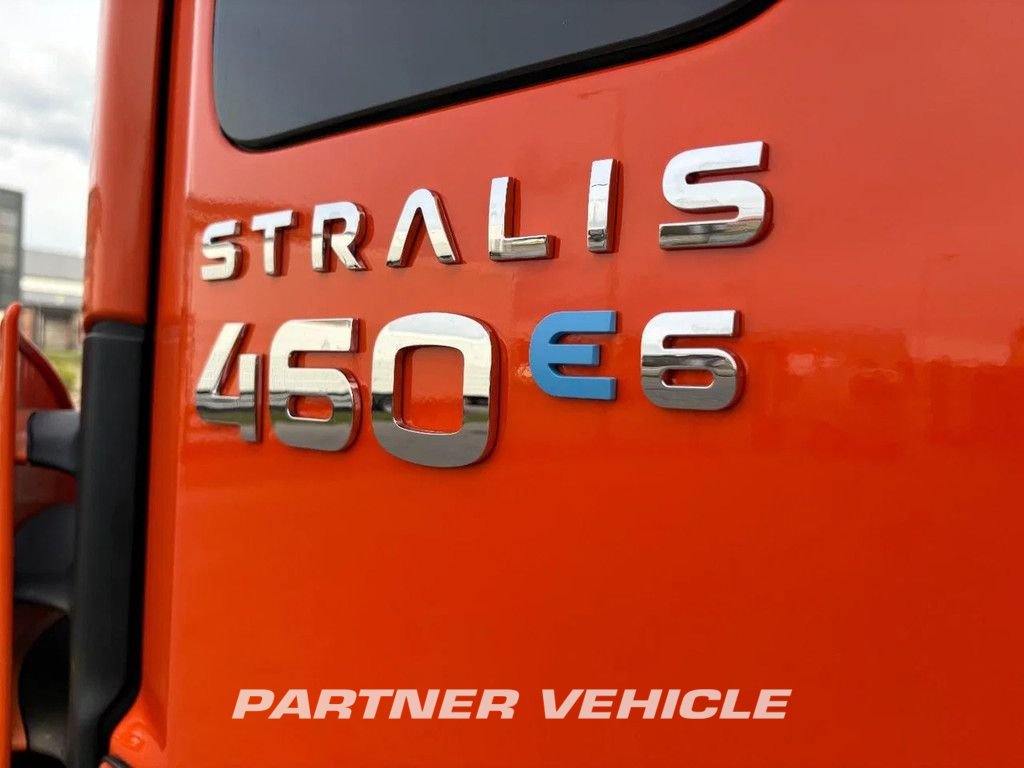 frontLeft : Iveco Stralis 460 Trækker