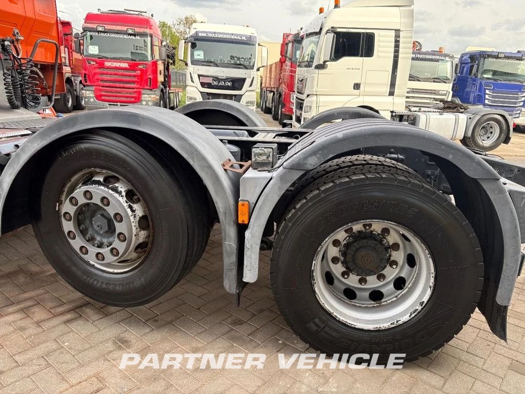 frontLeft : Iveco Stralis 460 Trækker