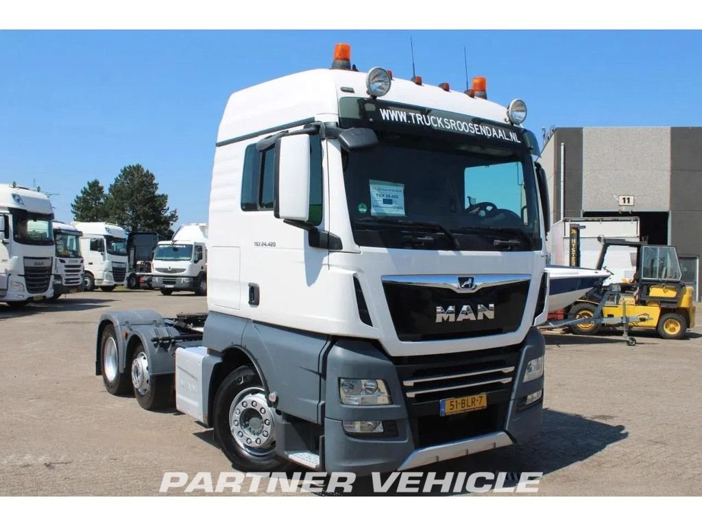 frontLeft : MAN 24.420 Tracteur routier