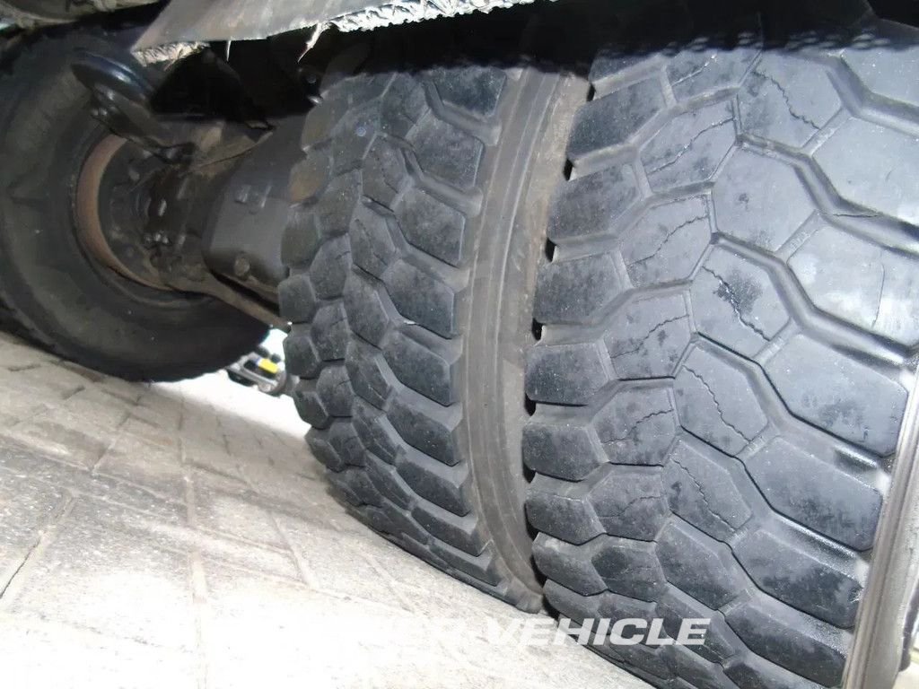 frontLeft : Volvo FMX 500 Tracteur routier