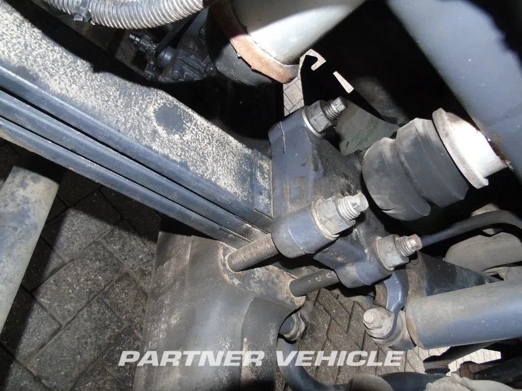frontLeft : Volvo FMX 500 Tracteur routier
