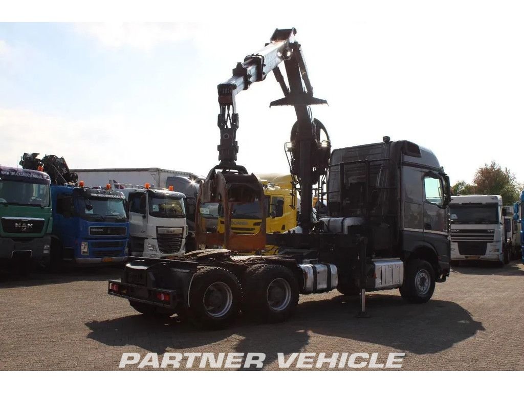 frontLeft : Mercedes Arocs 2858 Тягач