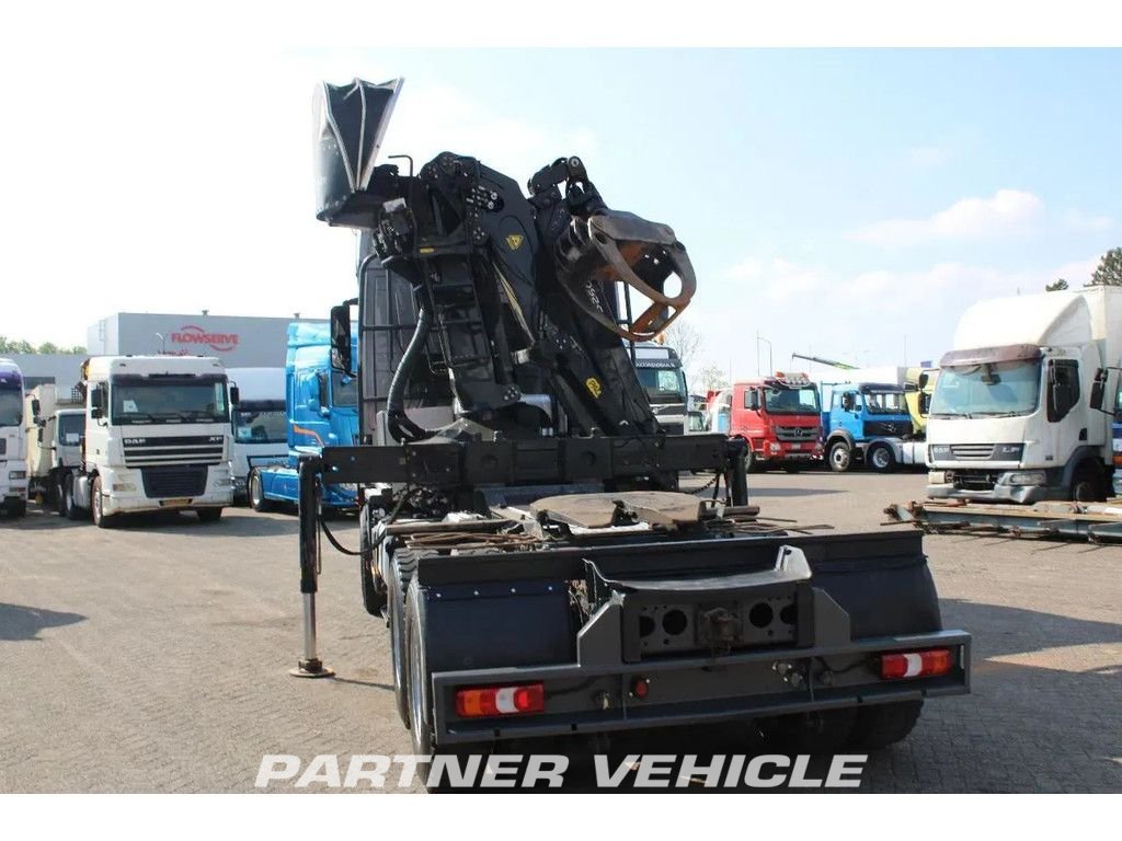 frontLeft : Mercedes Arocs 2858 Тягач