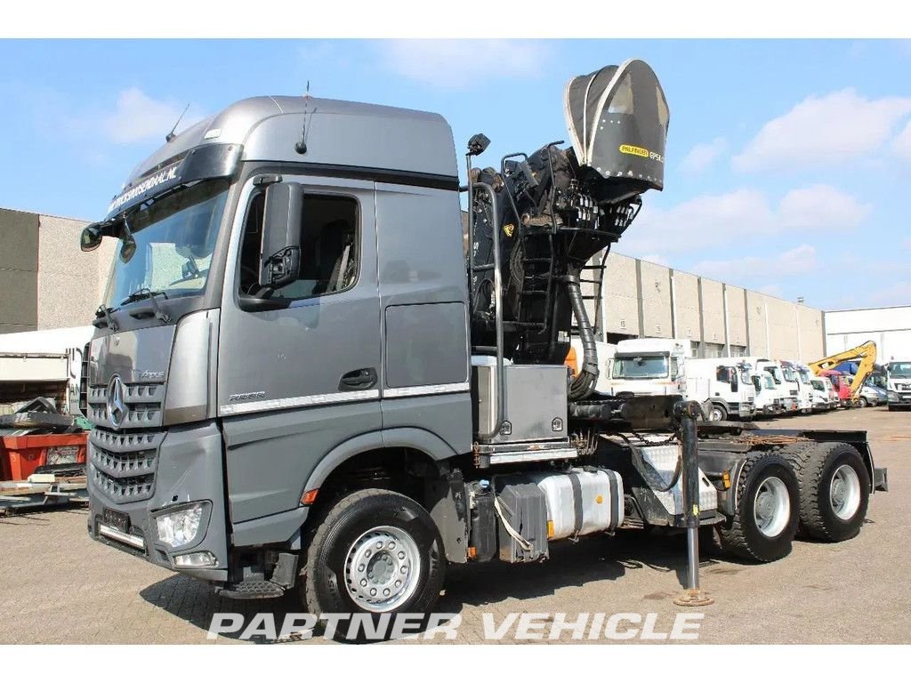 Mercedes Arocs 2858 6X4 Тягач