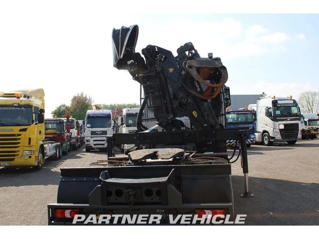 frontLeft : Mercedes Arocs 2858 Тягач