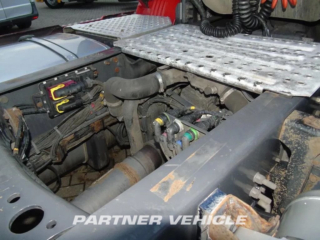 frontLeft : Scania R520 Tracteur routier