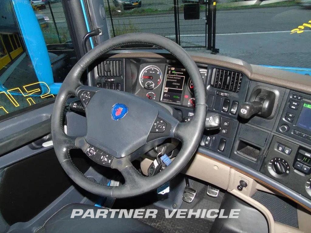 frontLeft : Scania R520 Tracteur routier