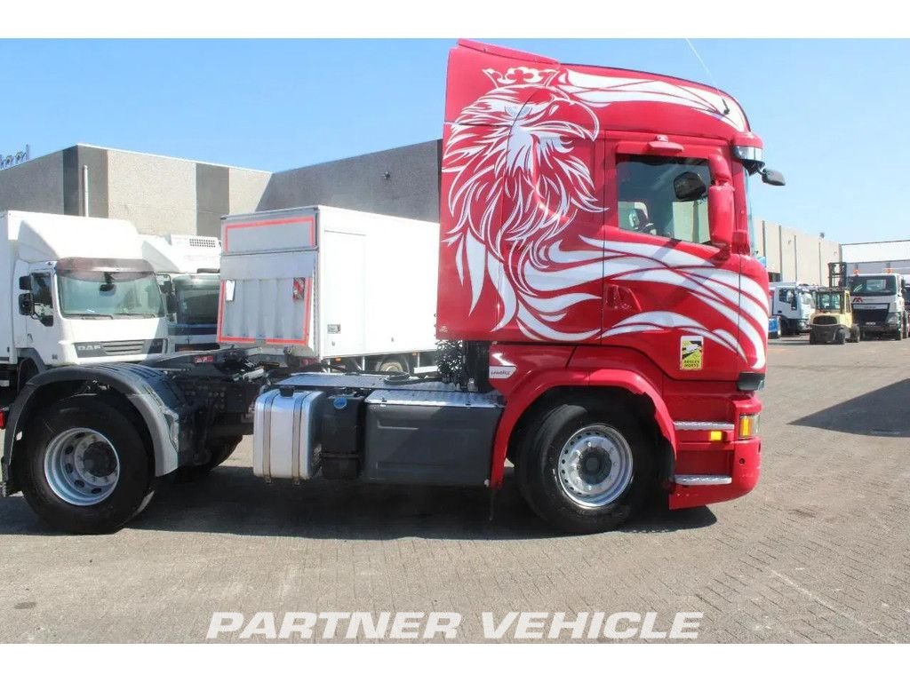 frontLeft : Scania R520 tegljač