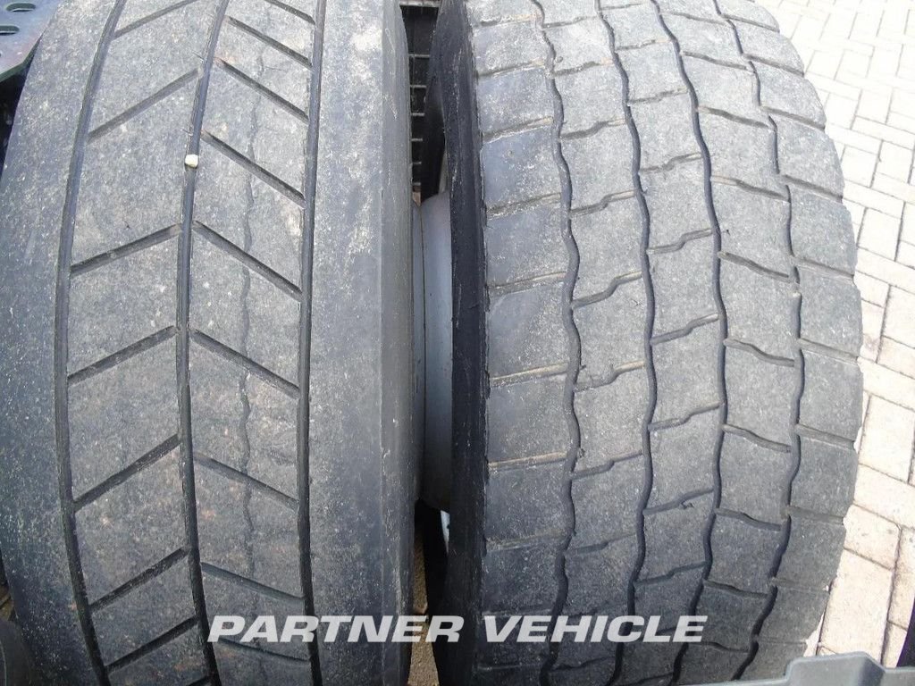 frontLeft : Mercedes Actros 1845 Tractor