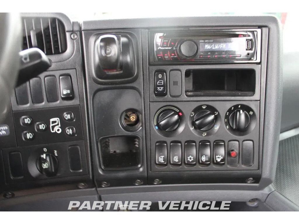 frontLeft : Scania G440 Trekkvogn