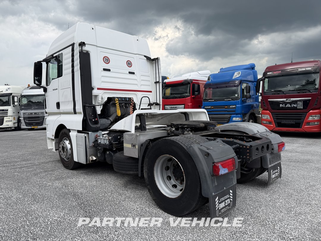 frontLeft : MAN TGX 18.440 Trækker