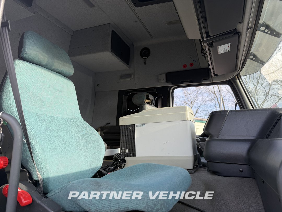 frontLeft : Volvo FM 290 каросерия