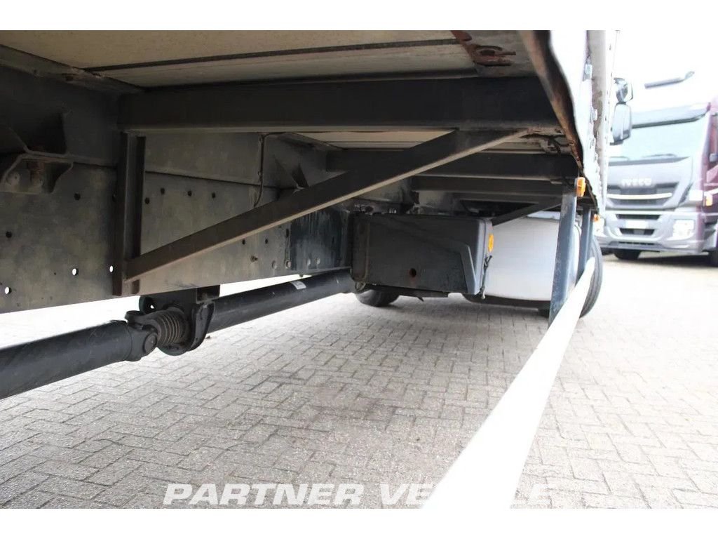 frontLeft : Iveco Eurocargo 160E250 Karoserije furgona