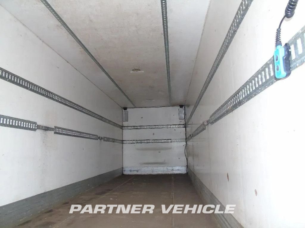 frontLeft : MAN TGM 12.250 Bakwagen