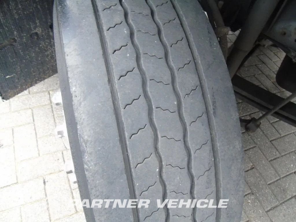 frontLeft : MAN TGM 12.250 Bakwagen