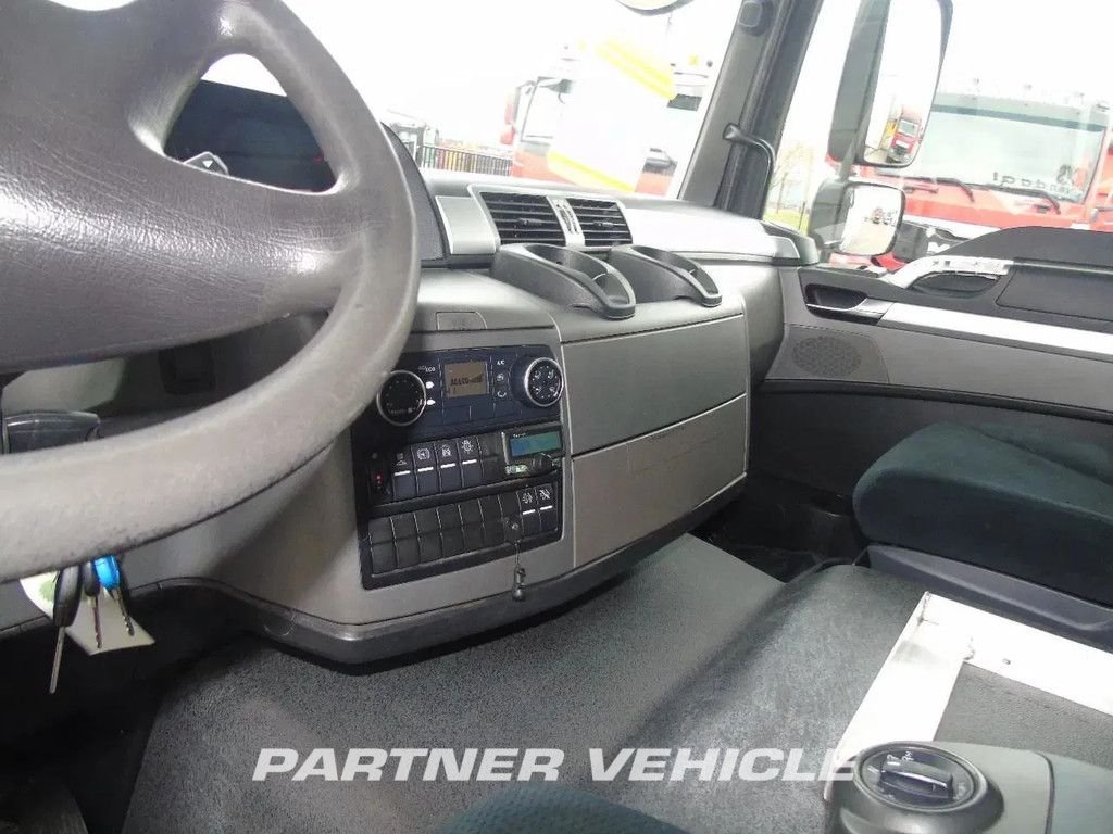 frontLeft : MAN TGM 12.250 Bakwagen
