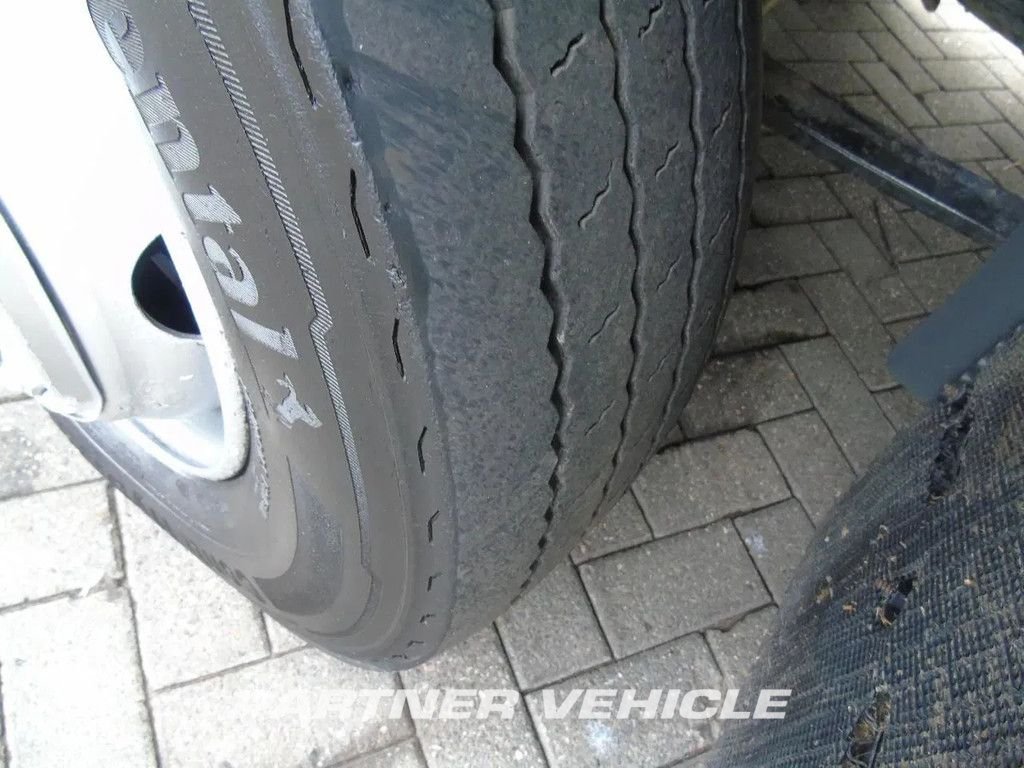 frontLeft : MAN TGL 12.250 Karoserije furgona