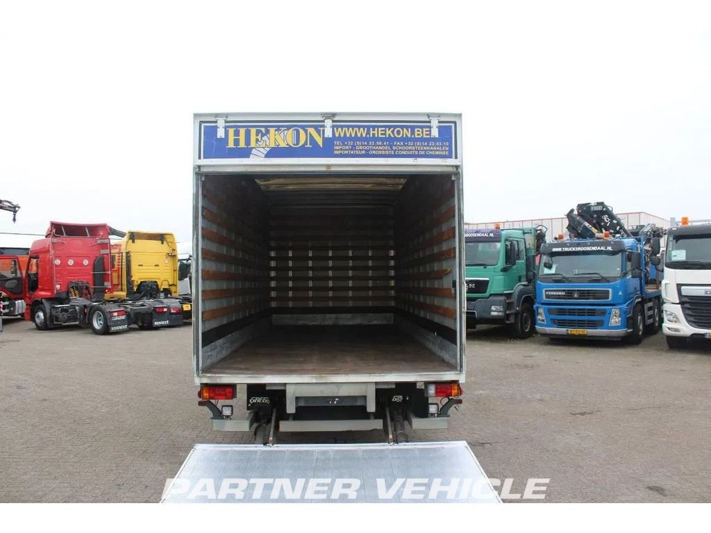 frontLeft : Iveco Eurocargo 80E180 Carroçarias furgão