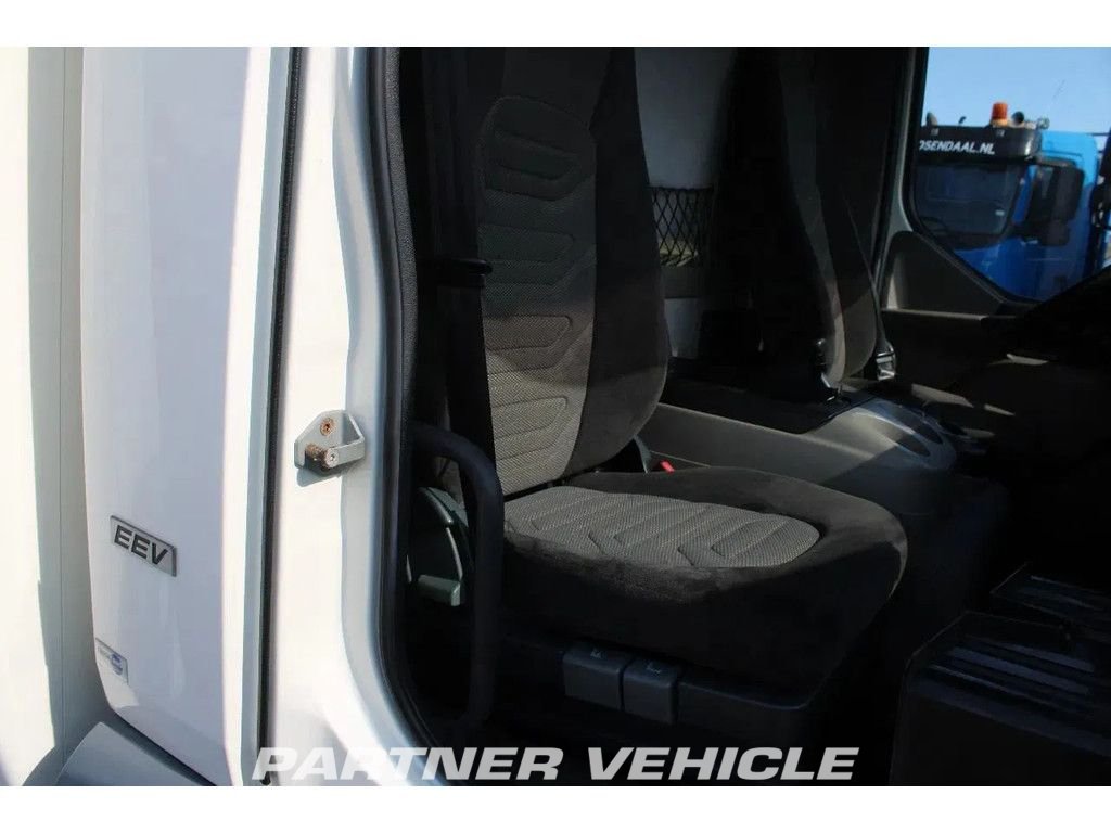 frontLeft : DAF LF45.160 Carrocerías furgónes
