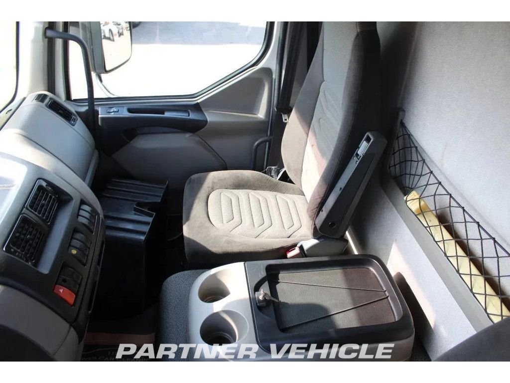 frontLeft : DAF LF45.160 Carrocerías furgónes