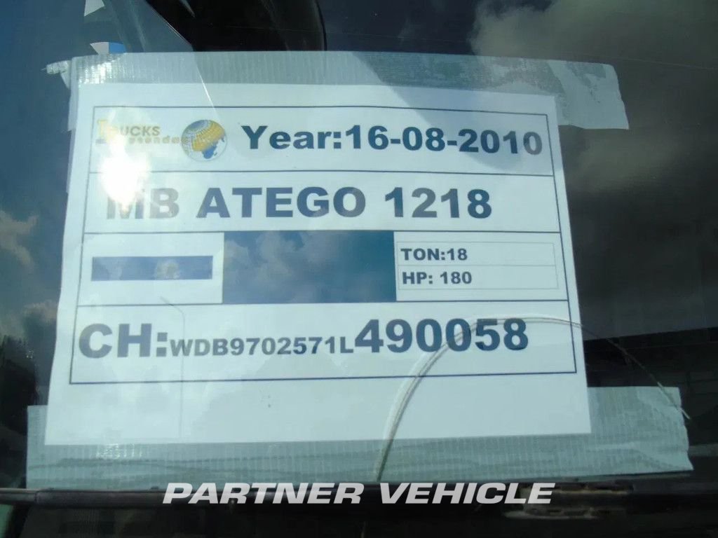 frontLeft : Mercedes Atego 1218 каросерия