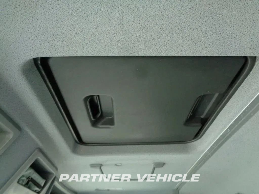 frontLeft : Mercedes Atego 816 umpikori kuorma-auto