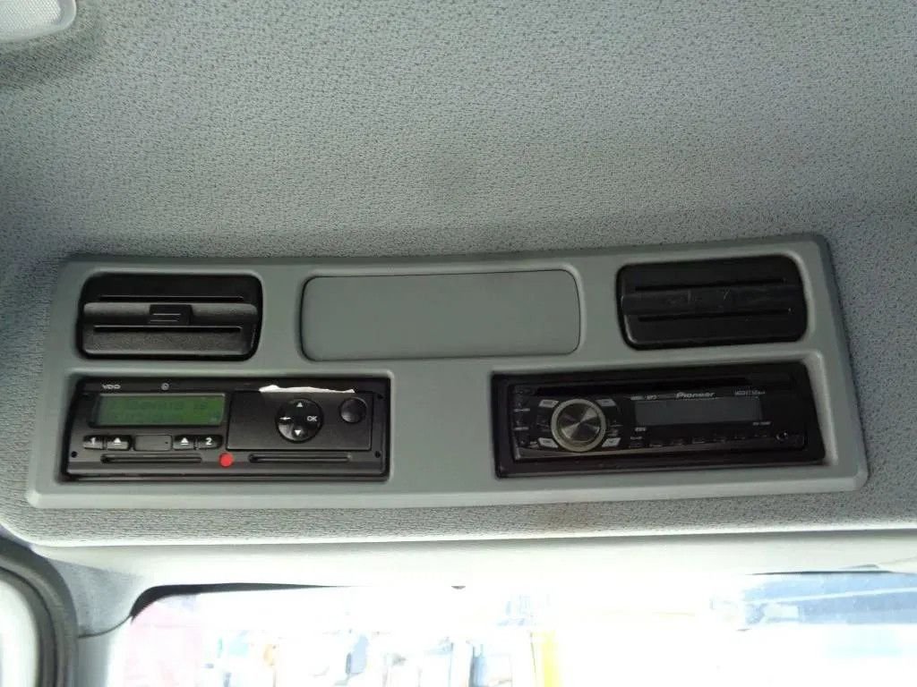 frontLeft : Mercedes Atego 816 umpikori kuorma-auto