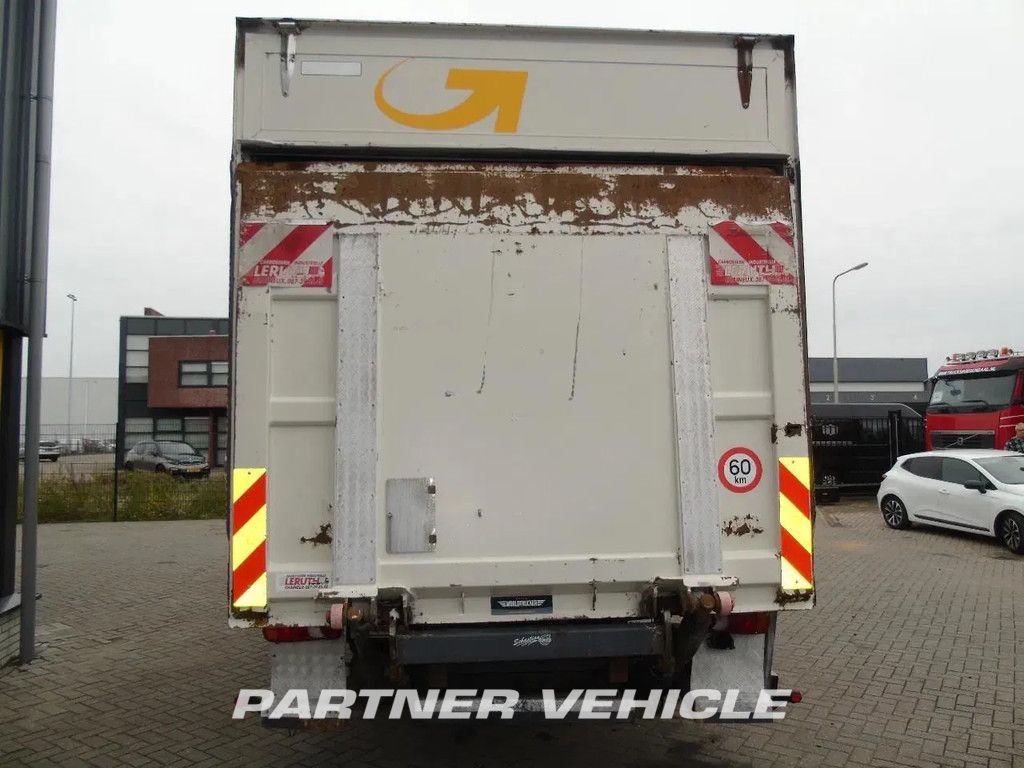 frontLeft : Volvo FL 240 umpikori kuorma-auto