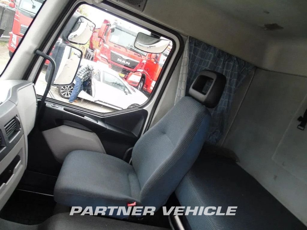 frontLeft : Volvo FL 240 umpikori kuorma-auto
