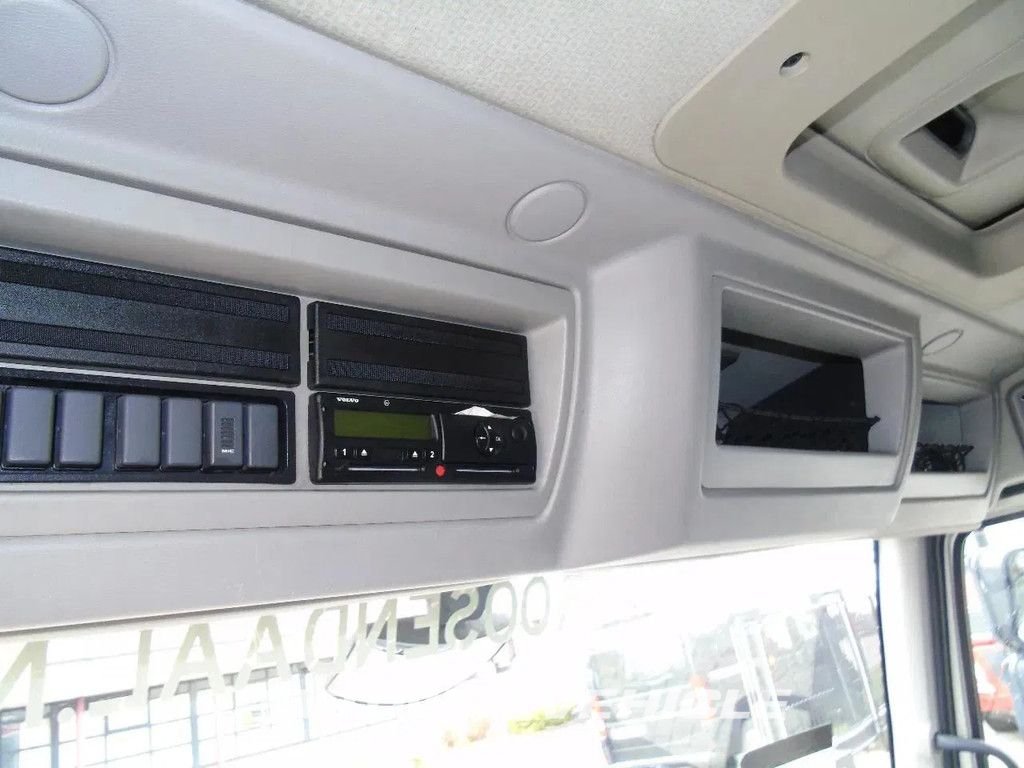 frontLeft : Volvo FL 240 umpikori kuorma-auto