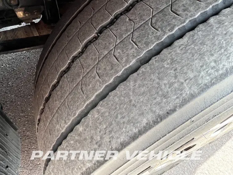 frontLeft : MAN TGX 18.440 sattelzugmaschine