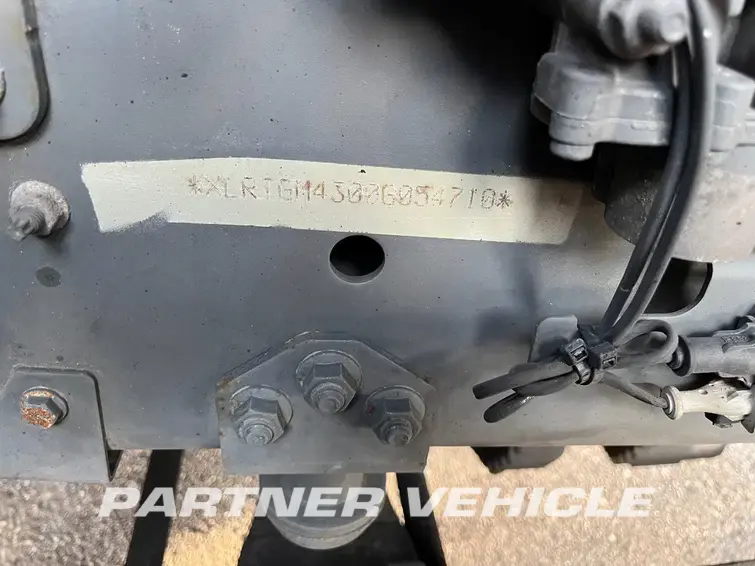 frontLeft : DAF CF 460 Tracteur routier