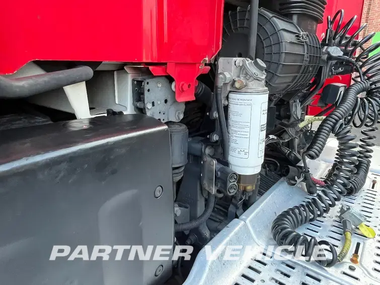 frontLeft : DAF CF 460 Tracteur routier