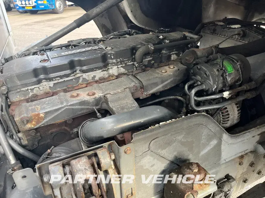 frontLeft : DAF LF55.250 Грузовик с кузовом-фургоном