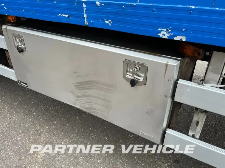 frontLeft : MAN TGA 18.264 Box body truck