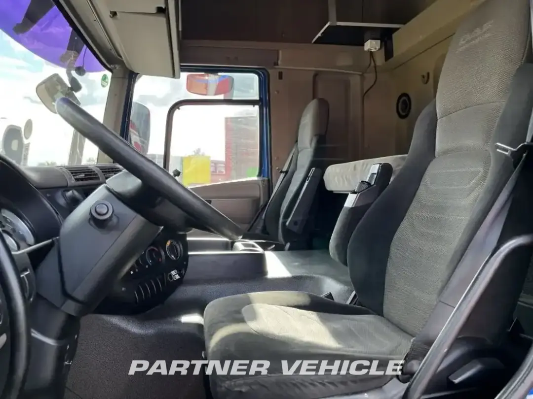 frontLeft : DAF CF85.410 Самосвал камион