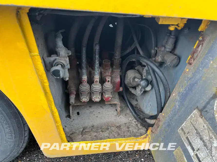 frontLeft : Mercedes Actros 1841 Car/Truck Transporter Truck