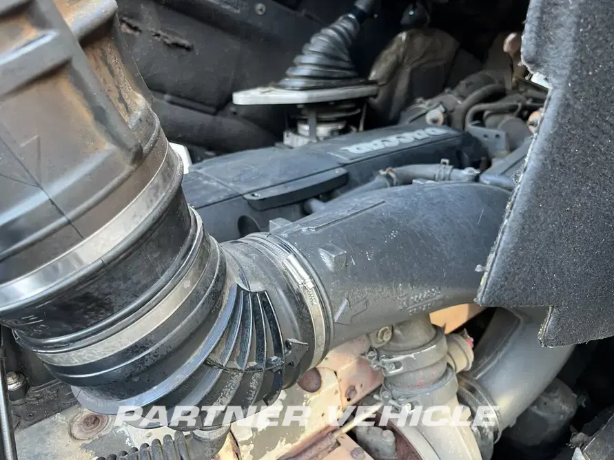 frontLeft : DAF CF85.460 Camion cu carlig de ridicare