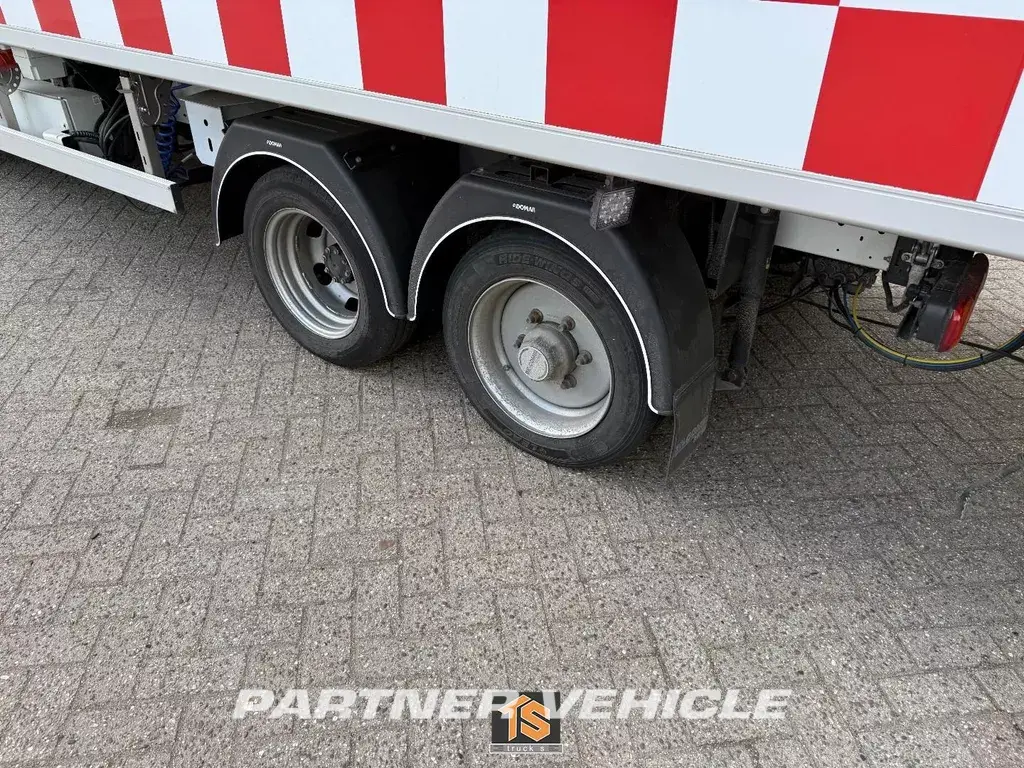 frontLeft : Renault Master 165PK BE Połączenie