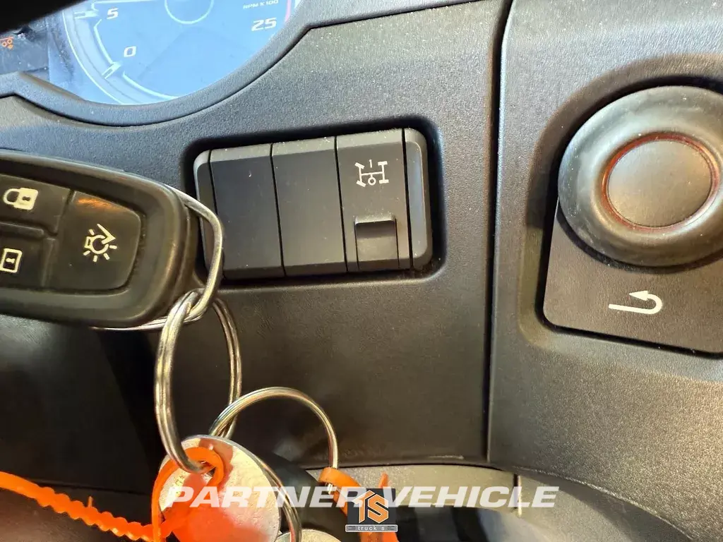 frontLeft : DAF XF 480 Trekker
