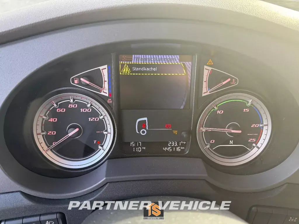 frontLeft : DAF XF 480 Trekker