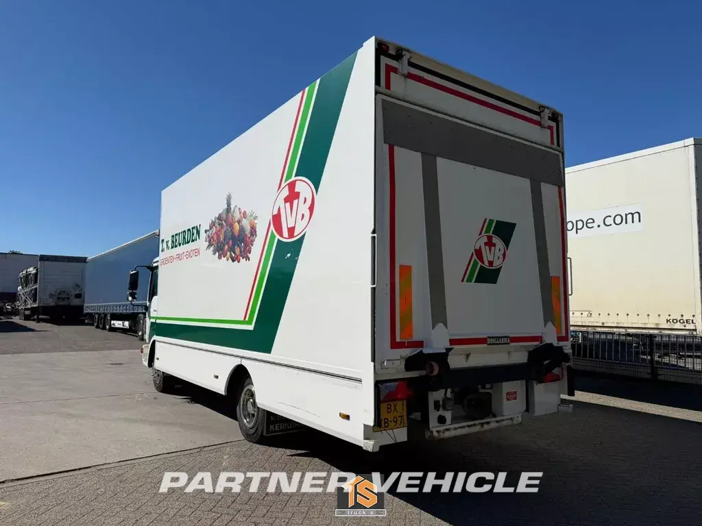 frontLeft : MAN TGL 12.220 Box body truck