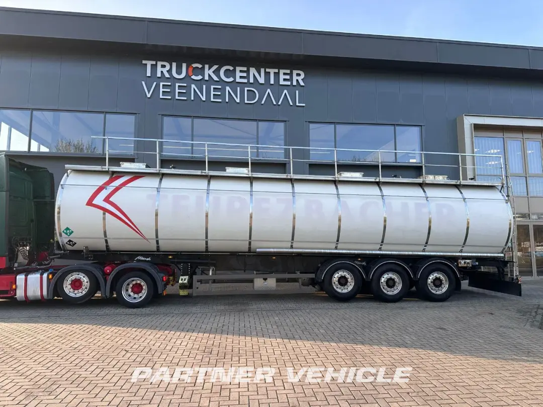 Menci SA1355 STC Tank Semi Trailer