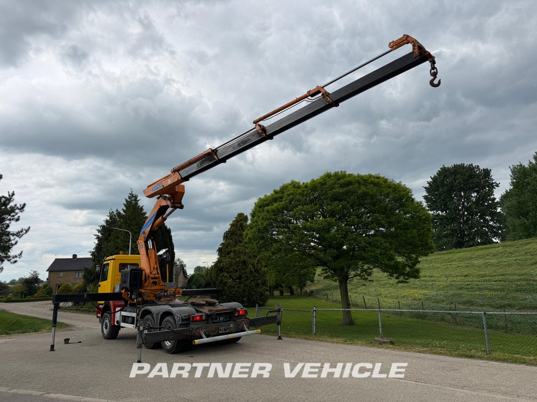 frontLeft : Mercedes Actros 3340 Dragbil