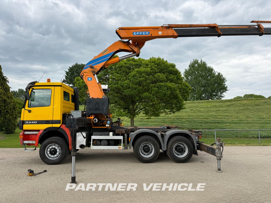frontLeft : Mercedes Actros 3340 Dragbil
