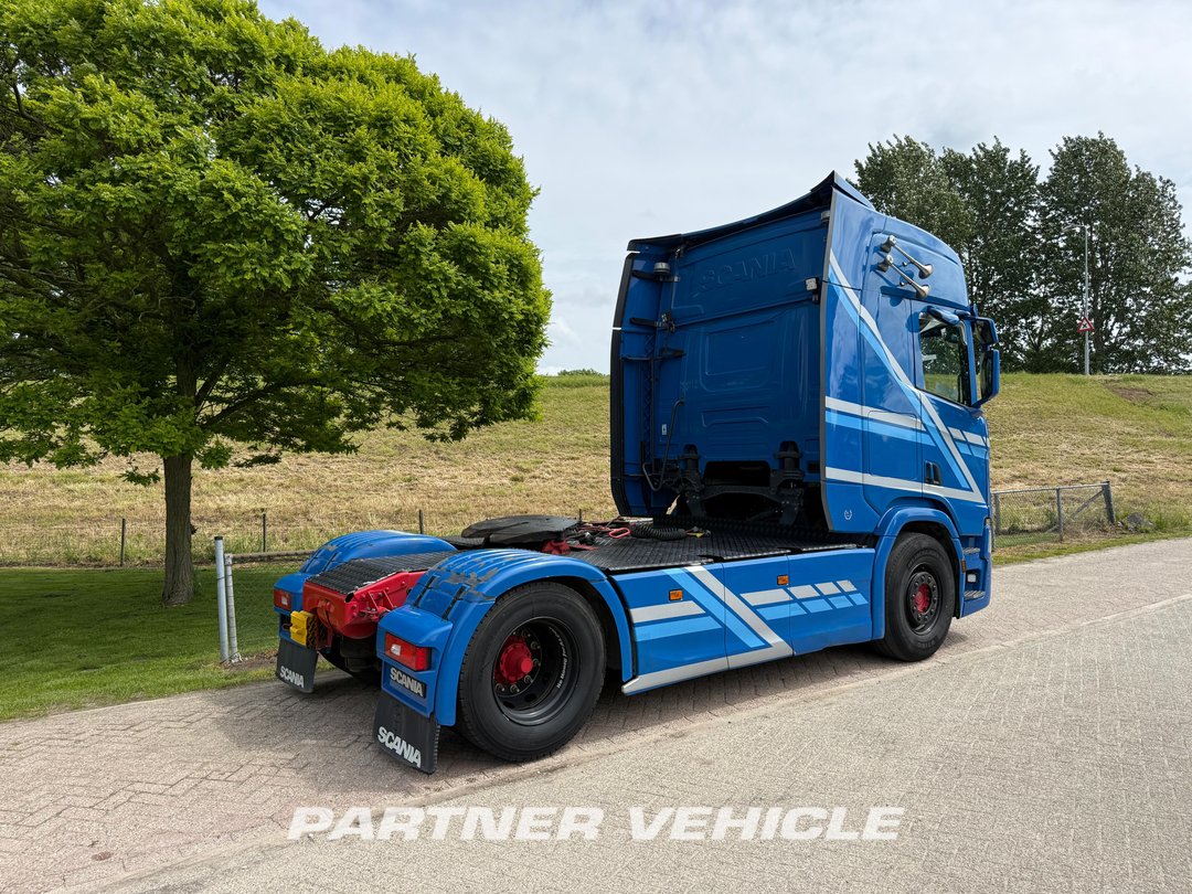 frontLeft : Scania R500 Tractor Unit