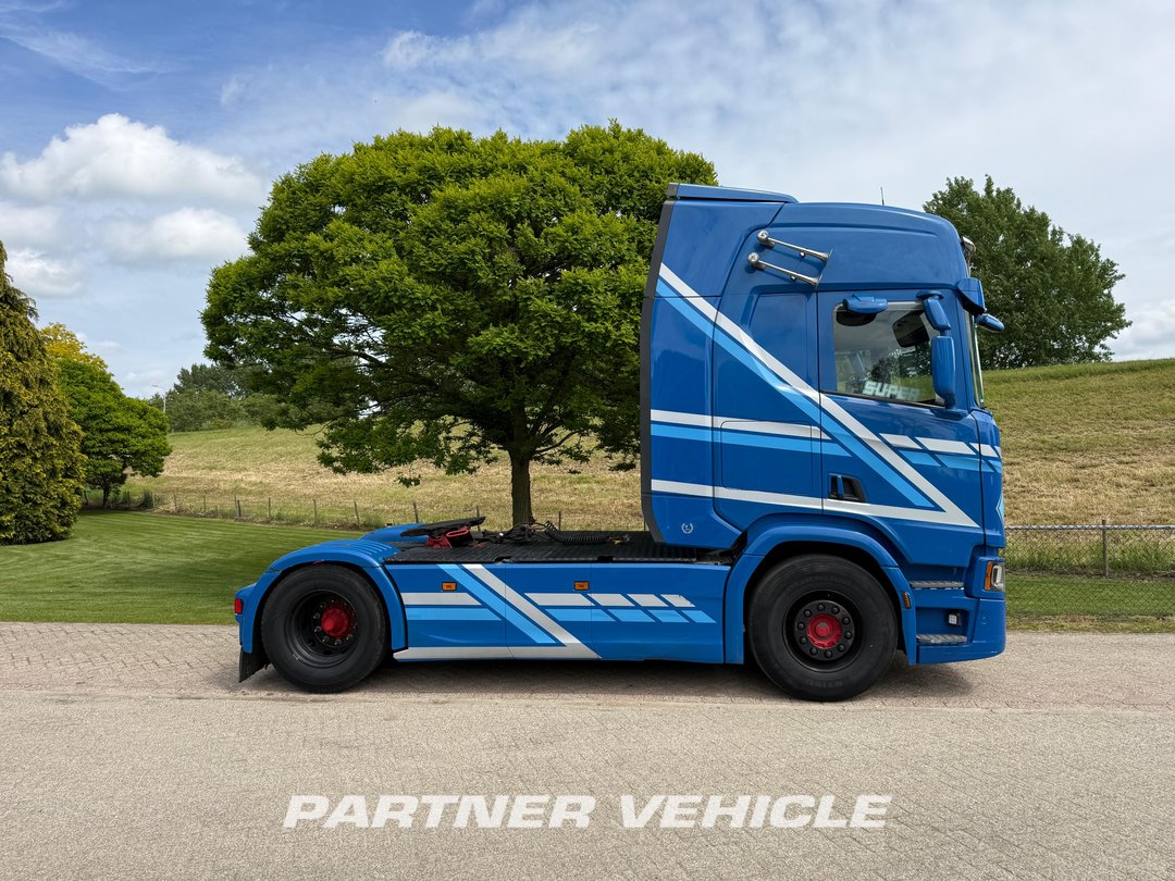 frontLeft : Scania R500 Tractor Unit