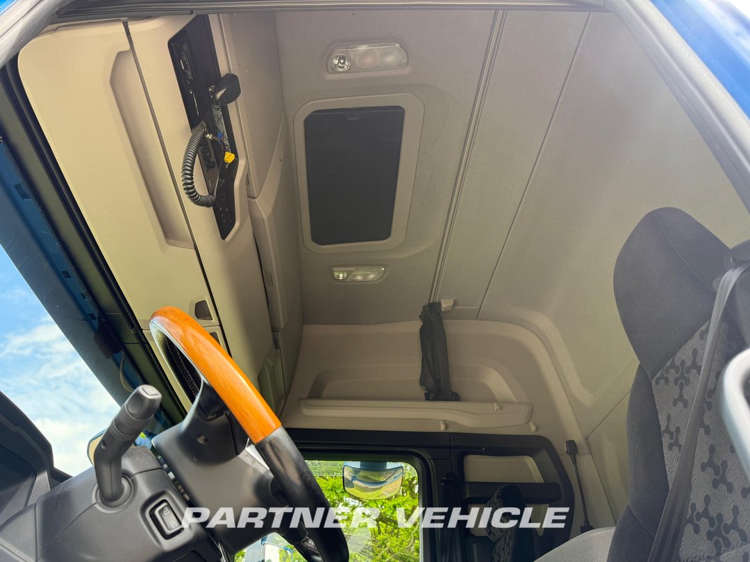 frontLeft : Scania R500 Tractor Unit