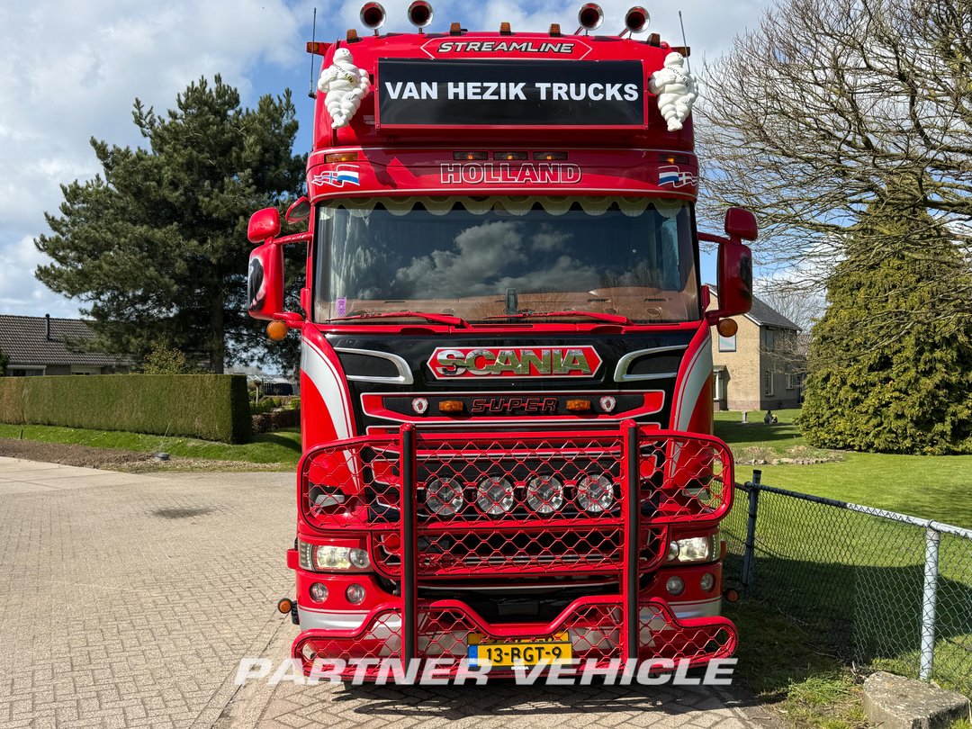 frontLeft : Scania R450 Tractor Unit