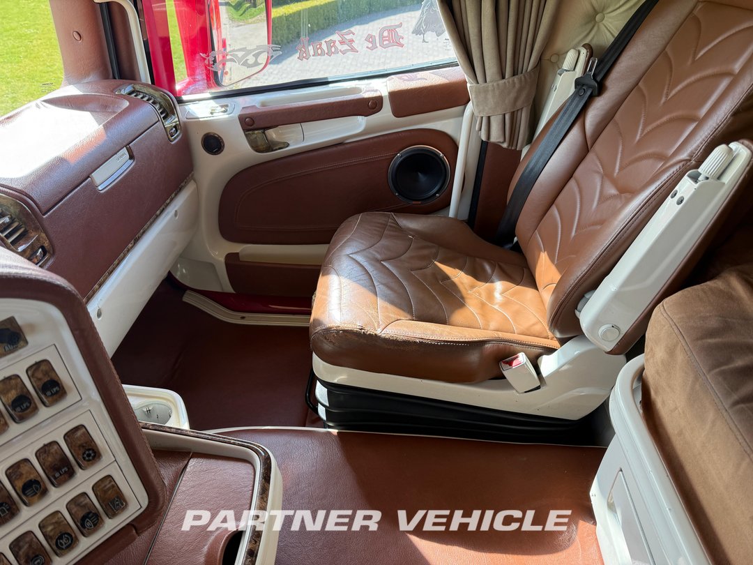 frontLeft : Scania R450 Tractor Unit